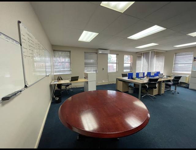 103.50M² OFFICE TO LET IN RIVONIA